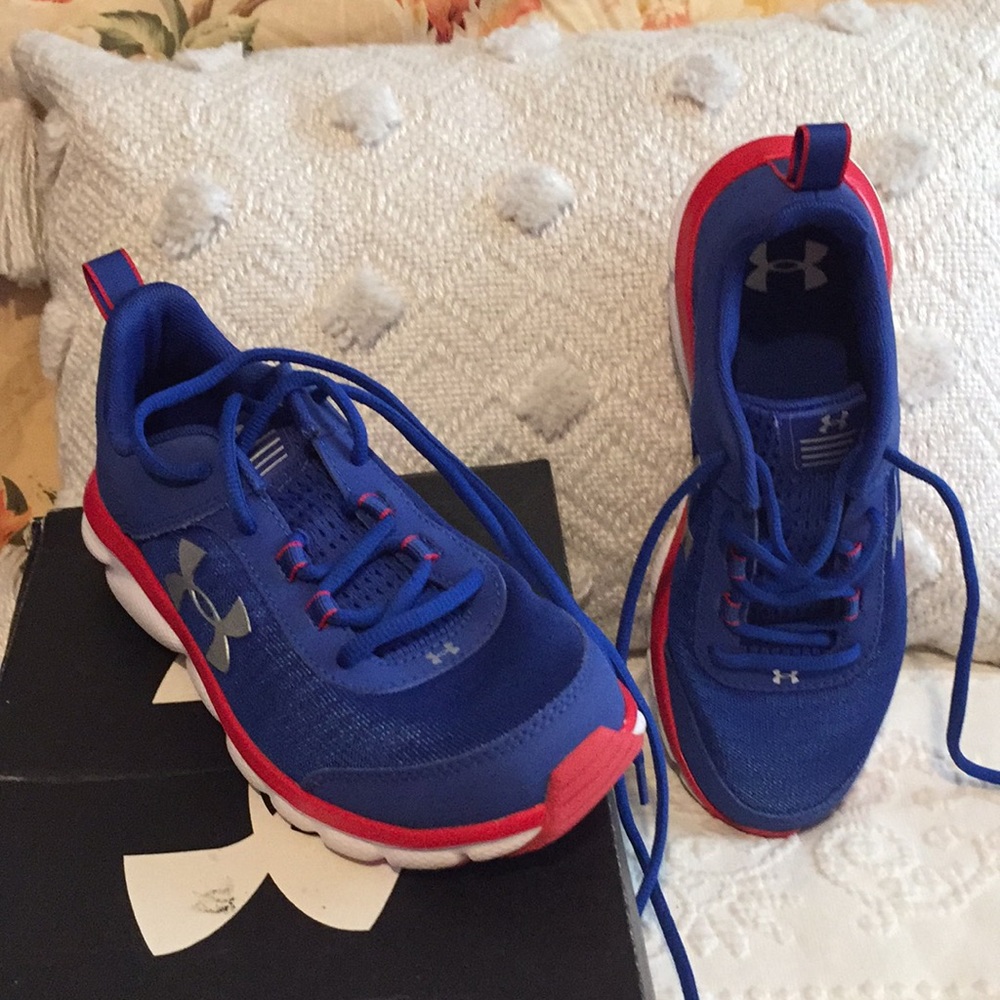 SALE🤪Under Armour Sneakers